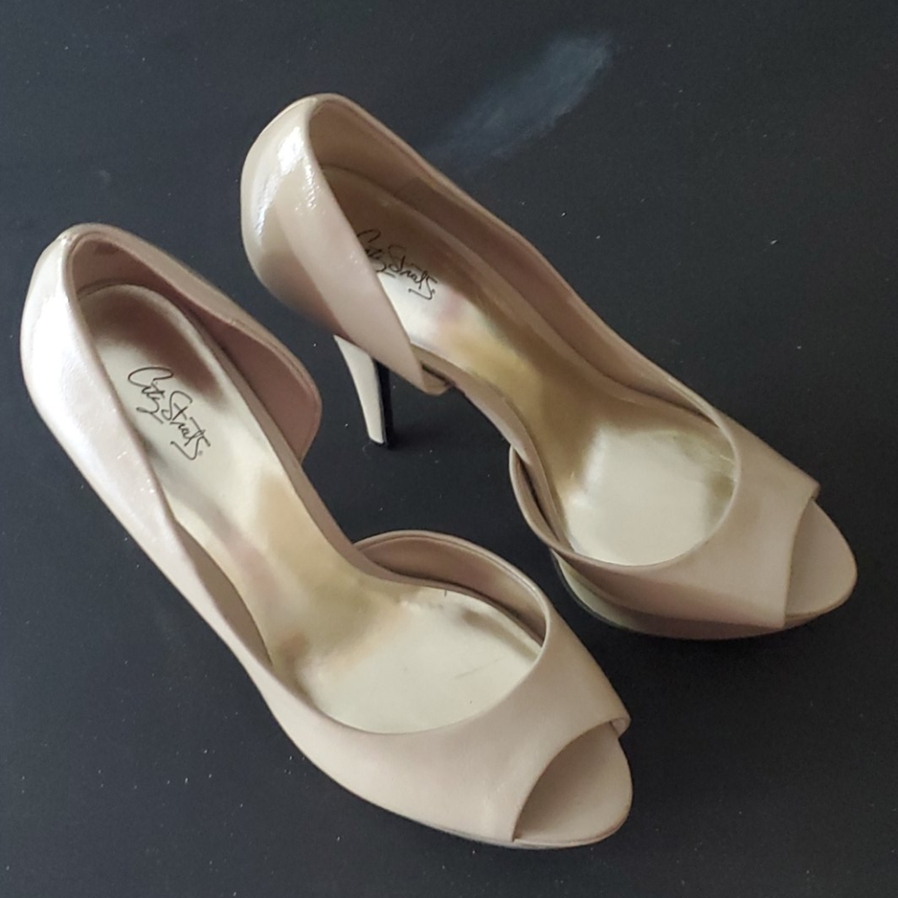 Taupe heels